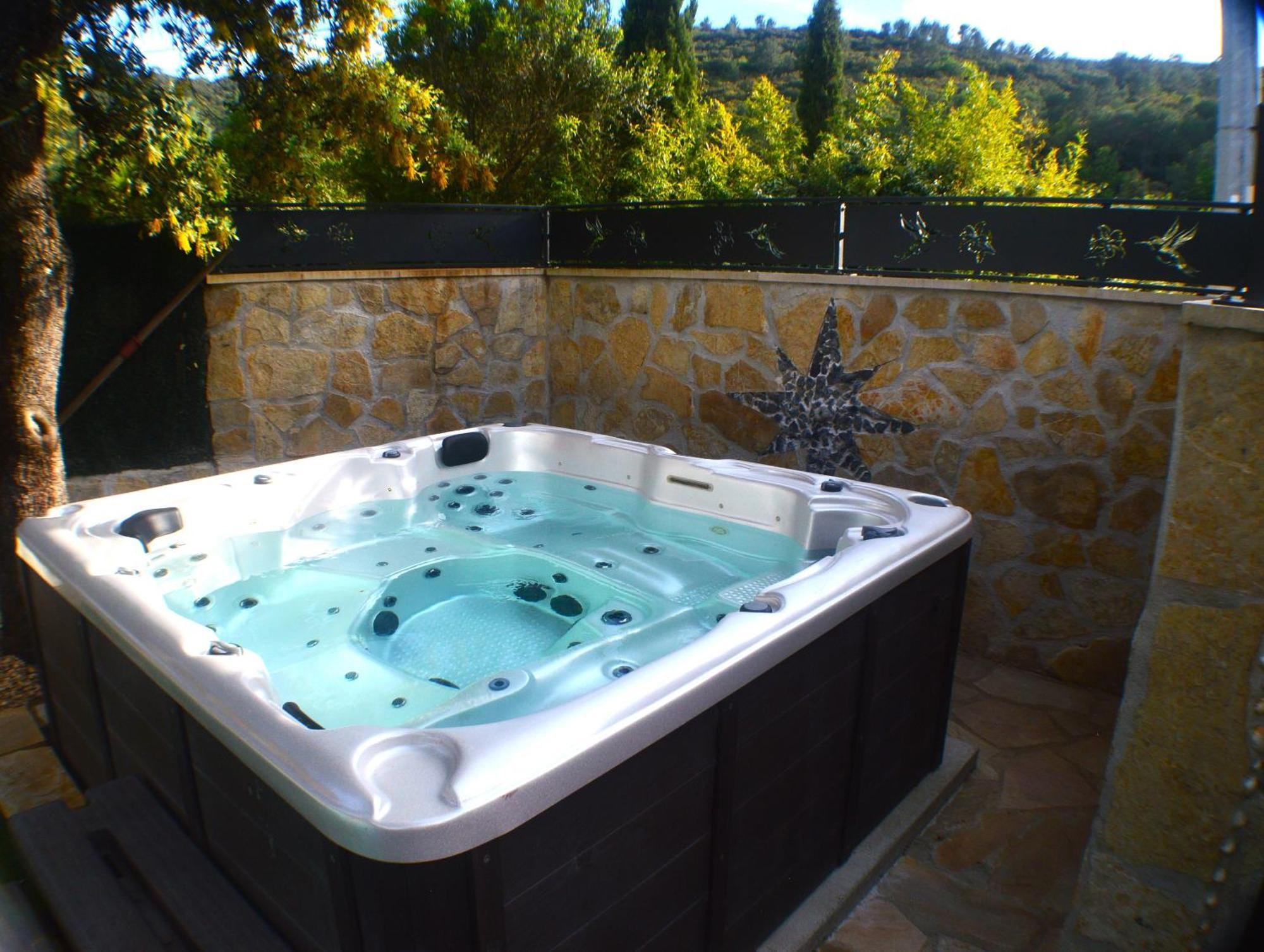 La Rose Des Vents & Spa - Gite Provence Néoules エクステリア 写真